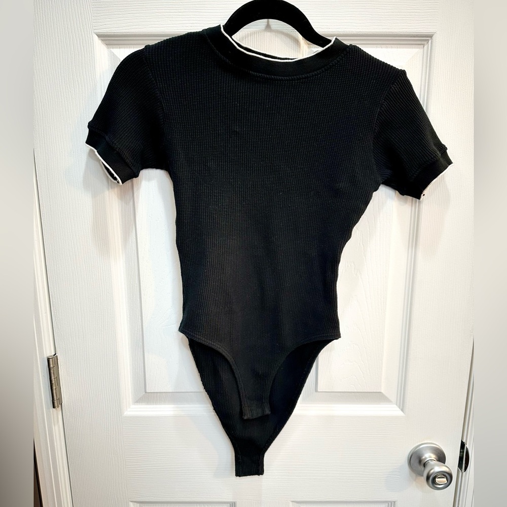 Gap black and white waffle bodysuit in size M